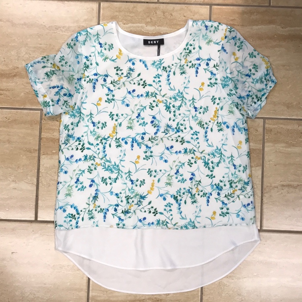 DKNY BLUE/WHITE FLOWER PRINT SHORT SLEEVE BLOUSE